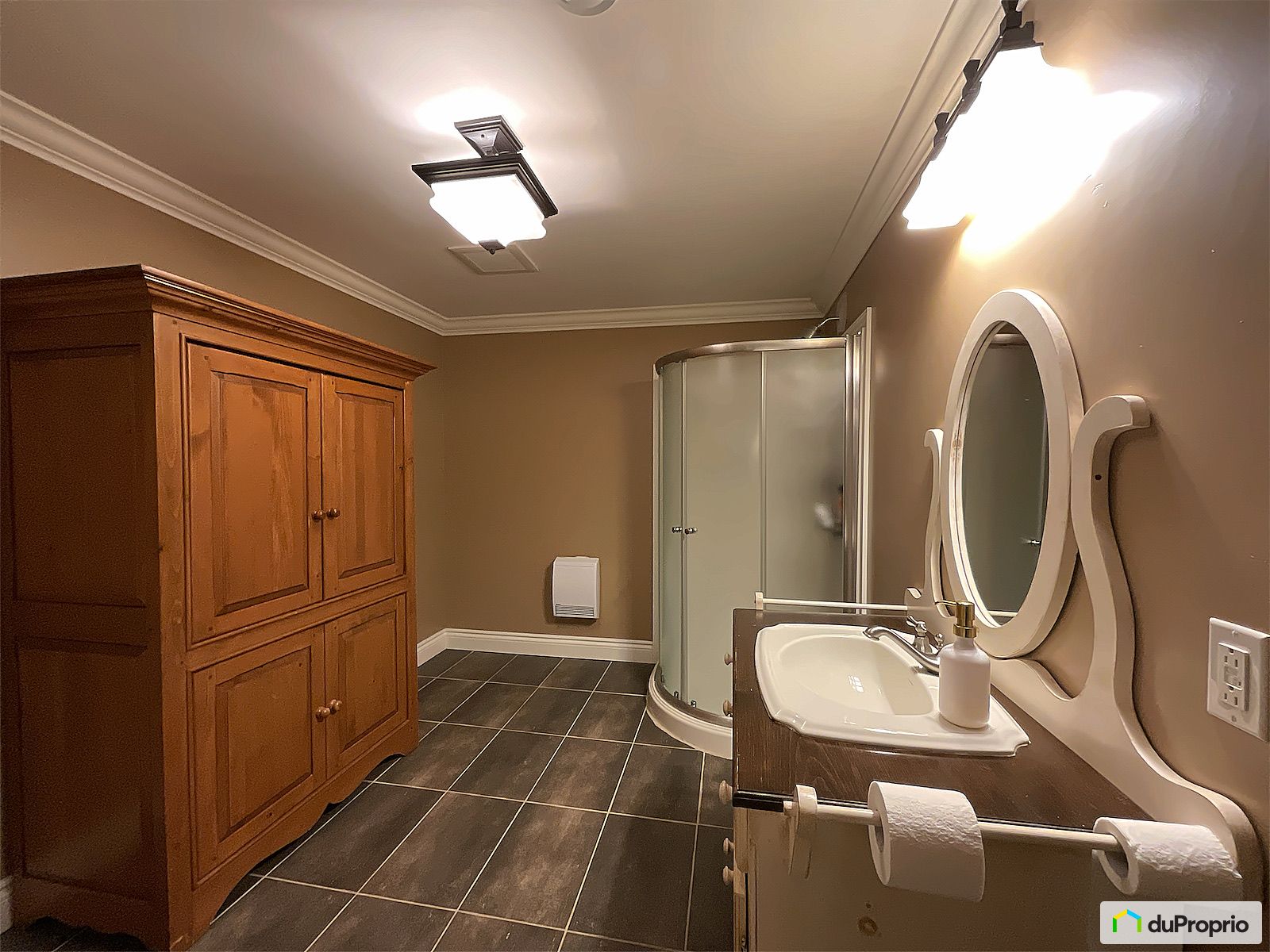 Salle de bain sous-sol