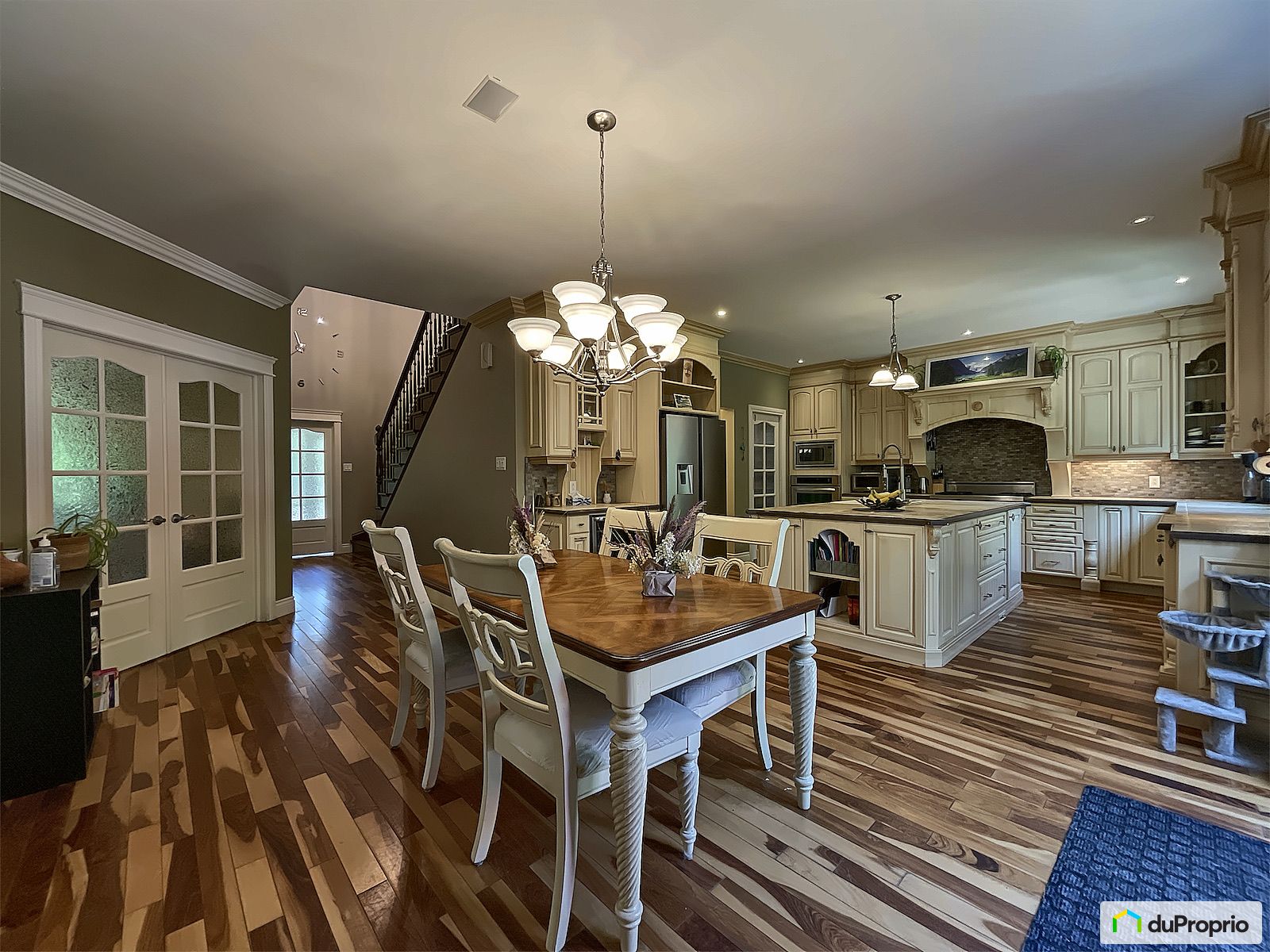 Cuisine et salle à manger